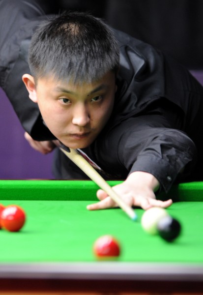 屡占据上风 屡占据上风