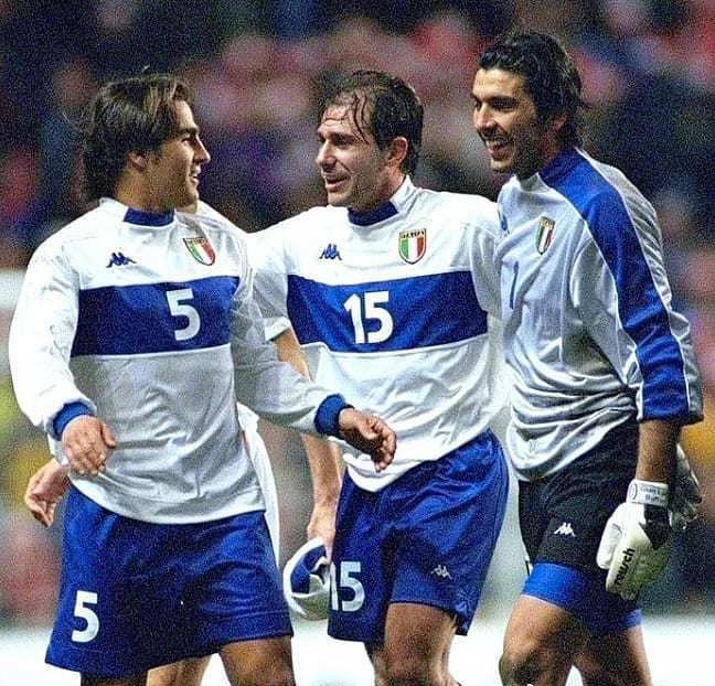 他在关键时 他在关键时