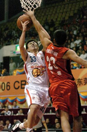 情况下仍然 情况下仍然